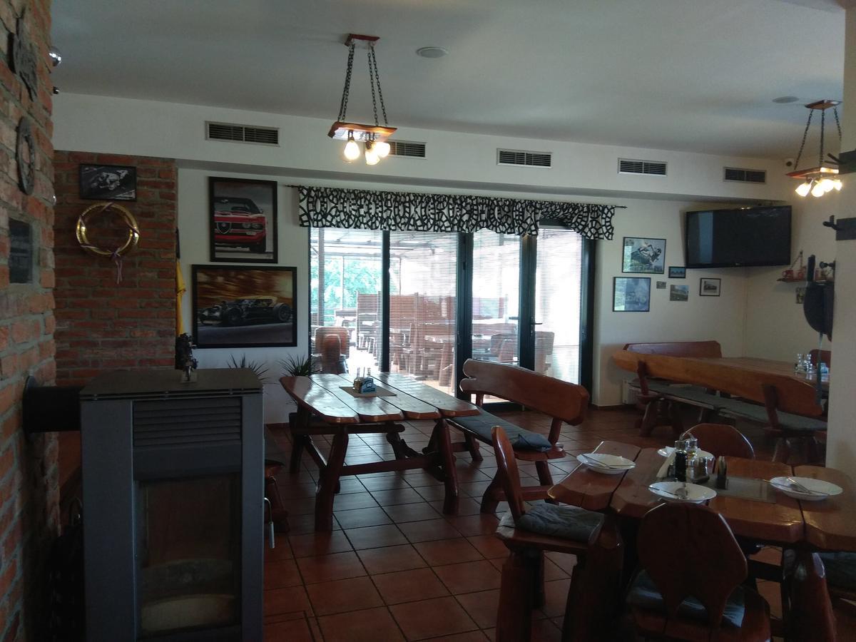 A Motobar Gasthof Bravantice
